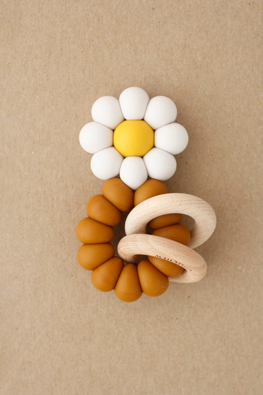 Teether - Chamomile | Silver Ivory