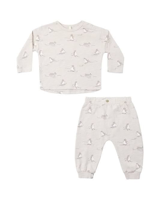 LONG SLEEVE TEE + PANT SET SKIING PENGUINS